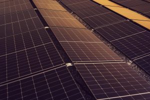Home Zonnepanelen op dak in Friesland voor duurzame energiebesparing en rendabele investering